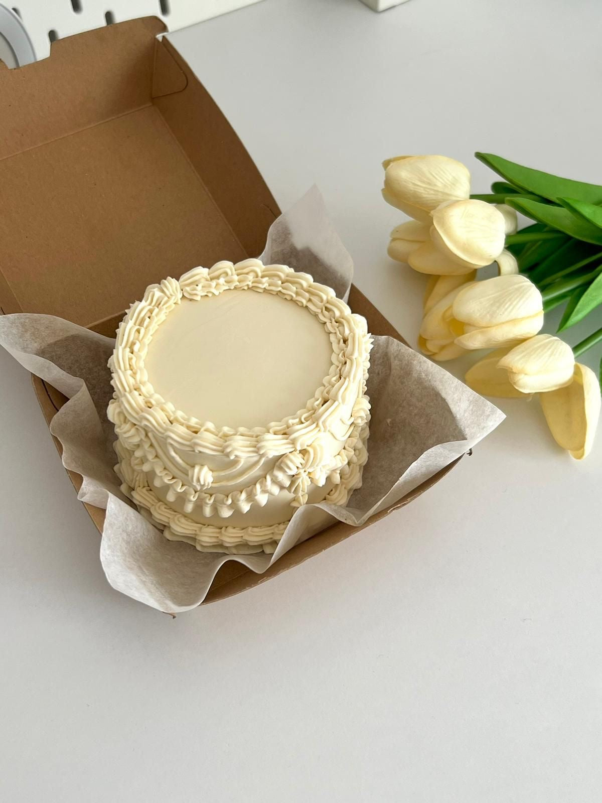 Bento Vintage Cake