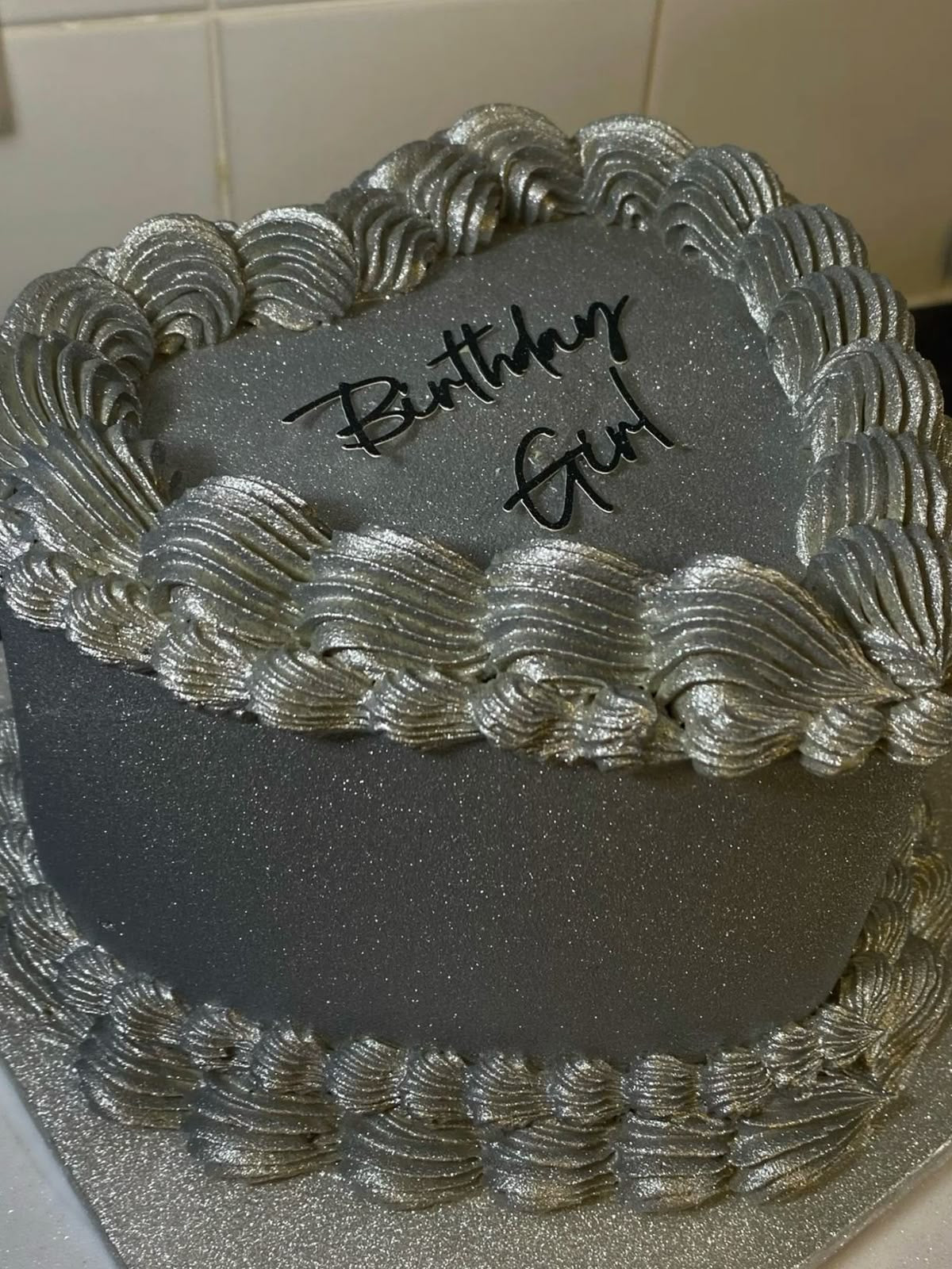 Glitter Blow Cake