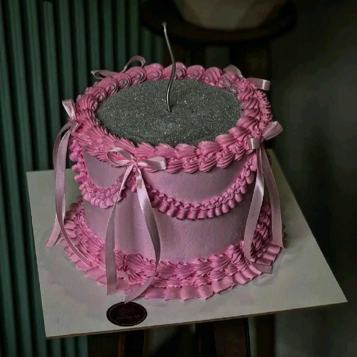 Glitter Blow Cake
