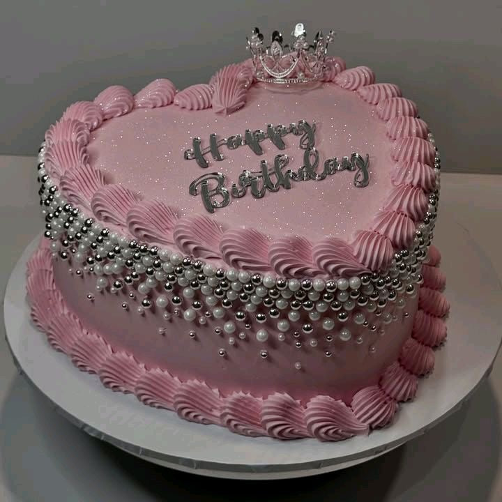 Glitter Blow Cake